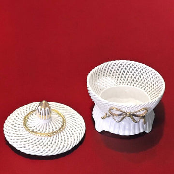 Joyero de Porcelana Trenzada Hecho a Mano - Cositas Antiguas – La Guadaña, Anticuarios Online en Jerez , vender antigüedades, muebles antiguos