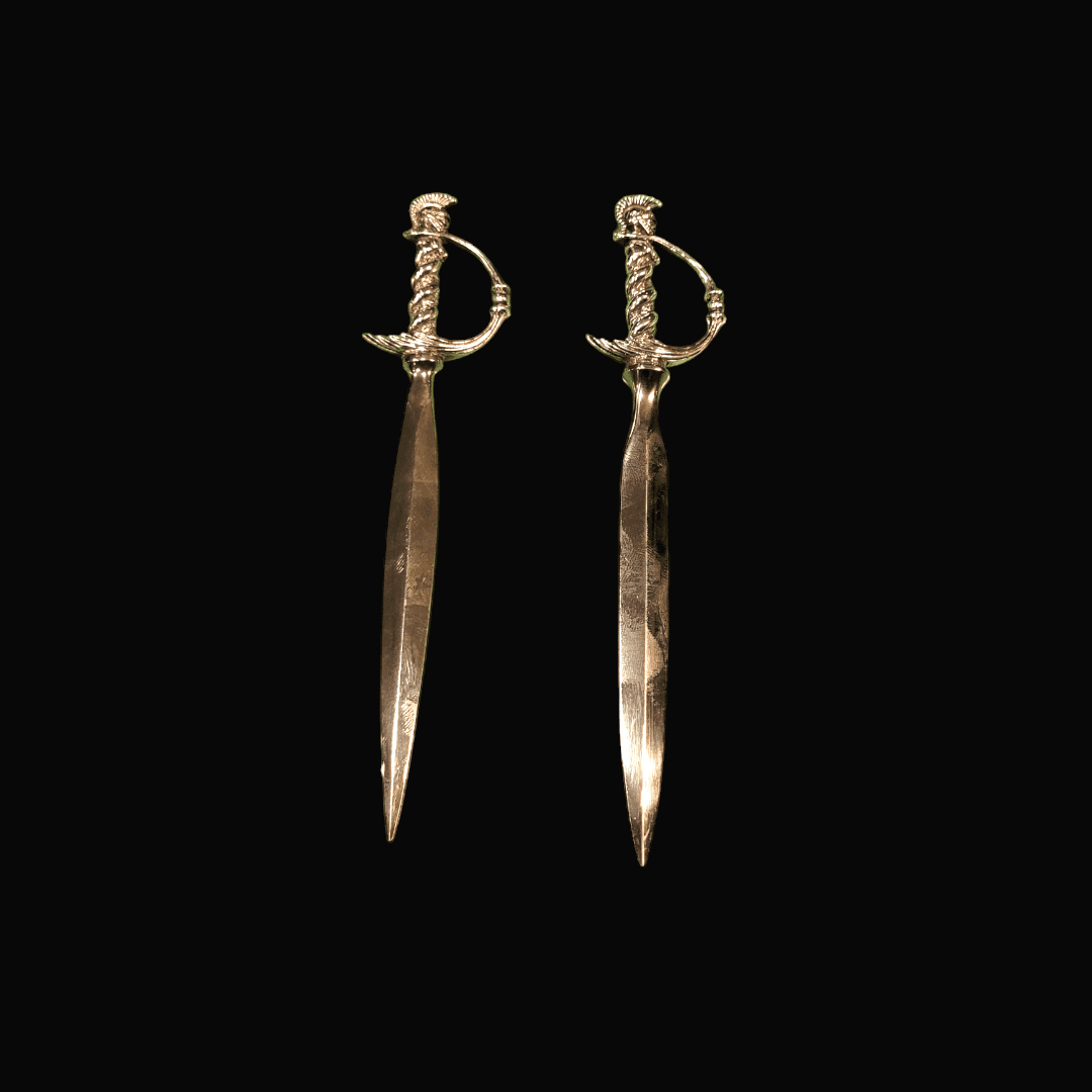 Abrecartas en forma de espadas de metal plateado - Cositas Antiguas – La Guadaña, Anticuarios Online en Jerez , vender antigüedades, muebles antiguos
