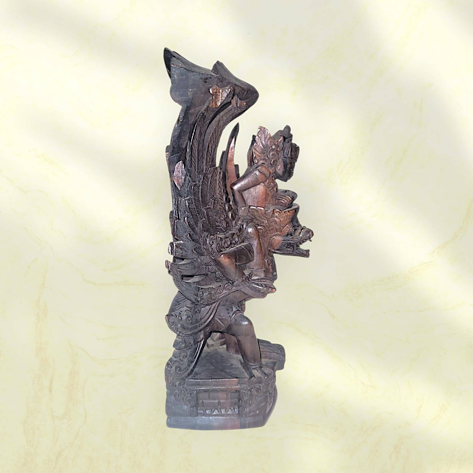 Estatua Nepali de Bhairava en madera – Artesanía tradicional - Cositas Antiguas – La Guadaña, Anticuarios Online en Jerez , vender antigüedades, muebles antiguos
