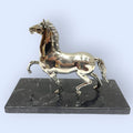 Figura de caballo en plata sobre mármol: elegancia - Cositas Antiguas – La Guadaña, Anticuarios Online en Jerez , vender antigüedades, muebles antiguos