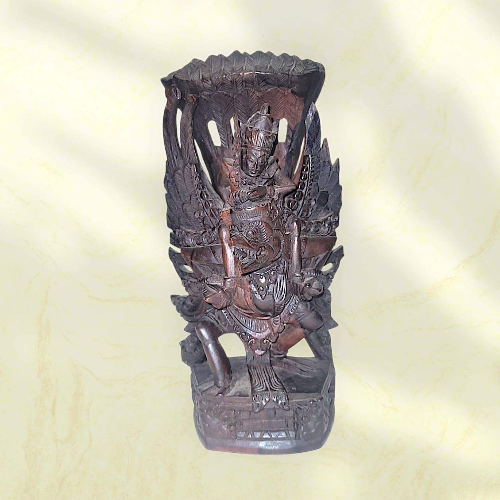 Estatua Nepali de Bhairava en madera – Artesanía tradicional - Cositas Antiguas – La Guadaña, Anticuarios Online en Jerez , vender antigüedades, muebles antiguos