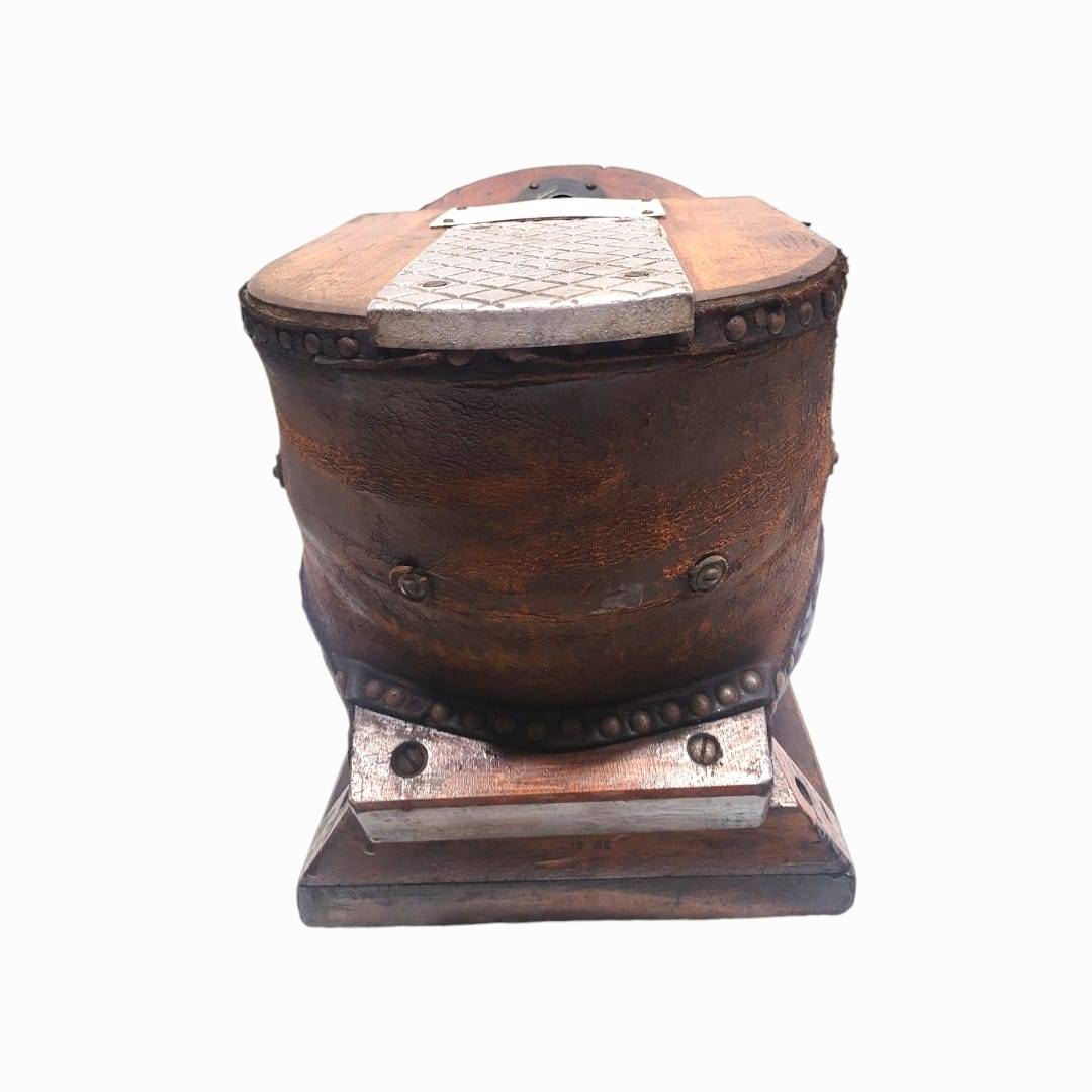 Fuelle de Oxígeno para Casco de Buzo Antiguo – Pieza - Cositas Antiguas – La Guadaña, Anticuarios Online en Jerez , vender antigüedades, muebles antiguos