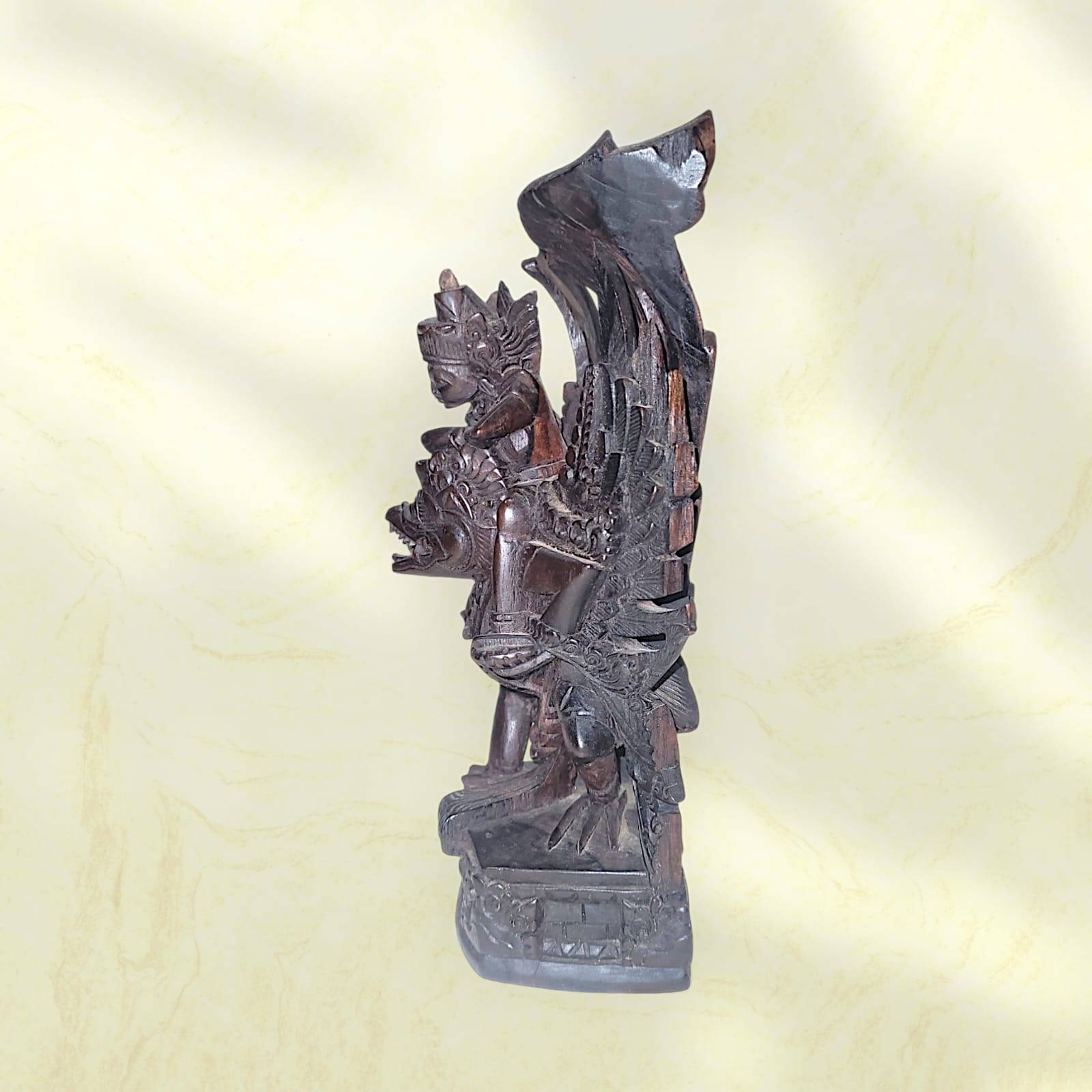 Estatua Nepali de Bhairava en madera – Artesanía tradicional - Cositas Antiguas – La Guadaña, Anticuarios Online en Jerez , vender antigüedades, muebles antiguos