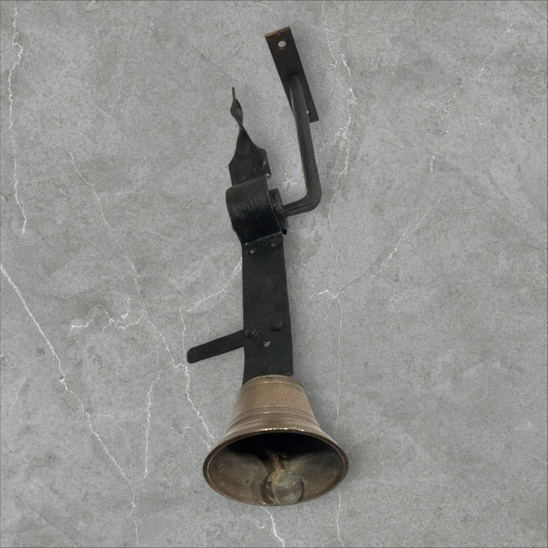 Campanilla Antigua de Bronce y Hierro - Decoración Vintage - Cositas Antiguas – La Guadaña, Anticuarios Online en Jerez , vender antigüedades, muebles antiguos