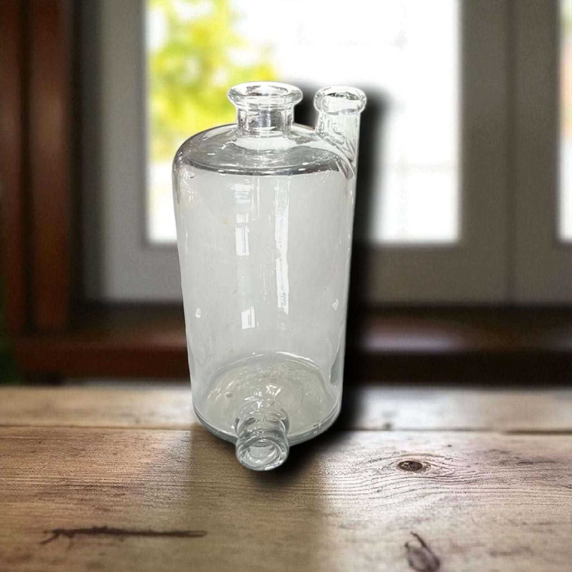Bote de química de cristal antiguo | Pieza exclusiva - Cositas Antiguas – La Guadaña, Anticuarios Online en Jerez , vender antigüedades, muebles antiguos