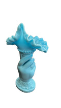 Florero Mano Opalina - Elegancia Vintage - Cositas Antiguas – La Guadaña, Anticuarios Online en Jerez , vender antigüedades, muebles antiguos