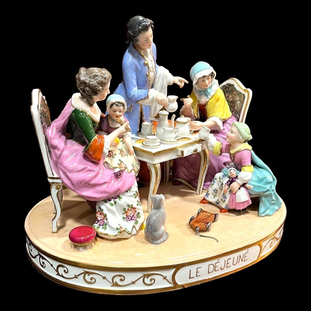 Grupo de la familia de porcelana. - Cositas Antiguas – La Guadaña, Anticuarios Online en Jerez , vender antigüedades, muebles antiguos