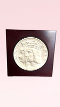 Lladro Medallón V Centenario - Cositas Antiguas – La Guadaña, Anticuarios Online en Jerez , vender antigüedades,