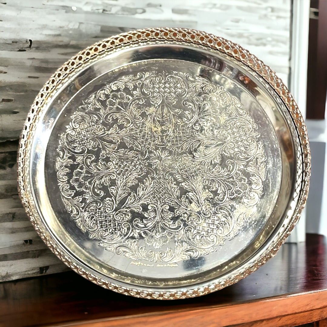 Bandeja Decorada - Cositas Antiguas – La Guadaña, Anticuarios Online en Jerez , vender antigüedades, muebles antiguos