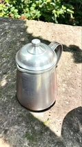 Jarra de aluminio vintage de 1/2 litro con tapadera - Cositas Antiguas – La Guadaña, Anticuarios Online en Jerez , vender antigüedades, muebles antiguos