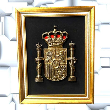 Escudo de España en cuadro de metal – Orgullo Nacional - Cositas Antiguas – La Guadaña, Anticuarios Online en Jerez , vender antigüedades, muebles antiguos