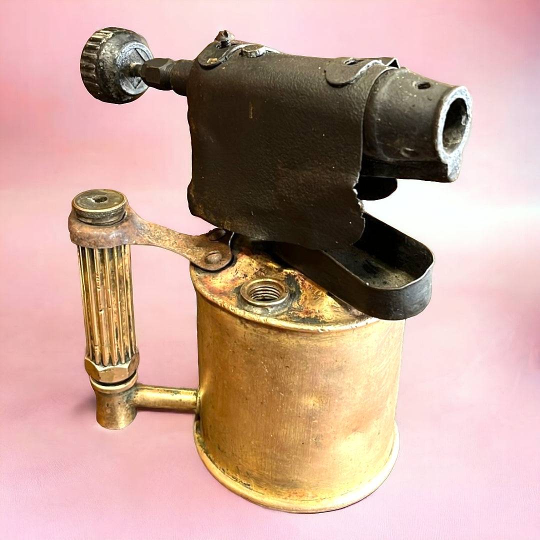 Soplete de Fontanero de Metal – Ideal para Decoración - Cositas Antiguas – La Guadaña, Anticuarios Online en Jerez , vender antigüedades, muebles antiguos