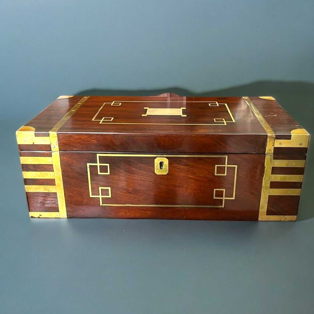Escritorio de Campaña - Cajon secreto - Cositas Antiguas – La Guadaña, Anticuarios Online en Jerez , vender antigüedades, muebles antiguos