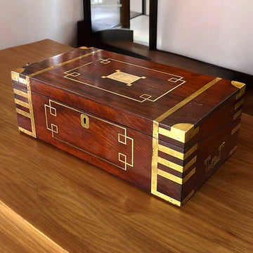 Escritorio de Campaña - Cajon secreto - Cositas Antiguas – La Guadaña, Anticuarios Online en Jerez , vender antigüedades, muebles antiguos