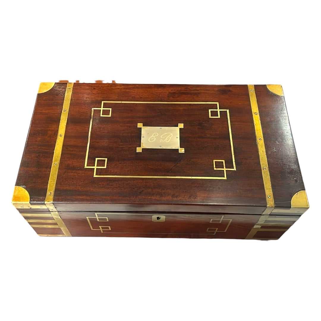 Escritorio de Campaña - Cajon secreto - Cositas Antiguas – La Guadaña, Anticuarios Online en Jerez , vender antigüedades, muebles antiguos