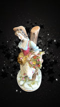 Figura Dama con Flores - Porcelana Elegante - Cositas Antiguas – La Guadaña, Anticuarios Online en Jerez , vender antigüedades, muebles antiguos