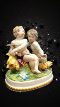 Pareja de Amorcillos Recolectores - Cositas Antiguas – La Guadaña, Anticuarios Online en Jerez , vender antigüedades, muebles antiguos