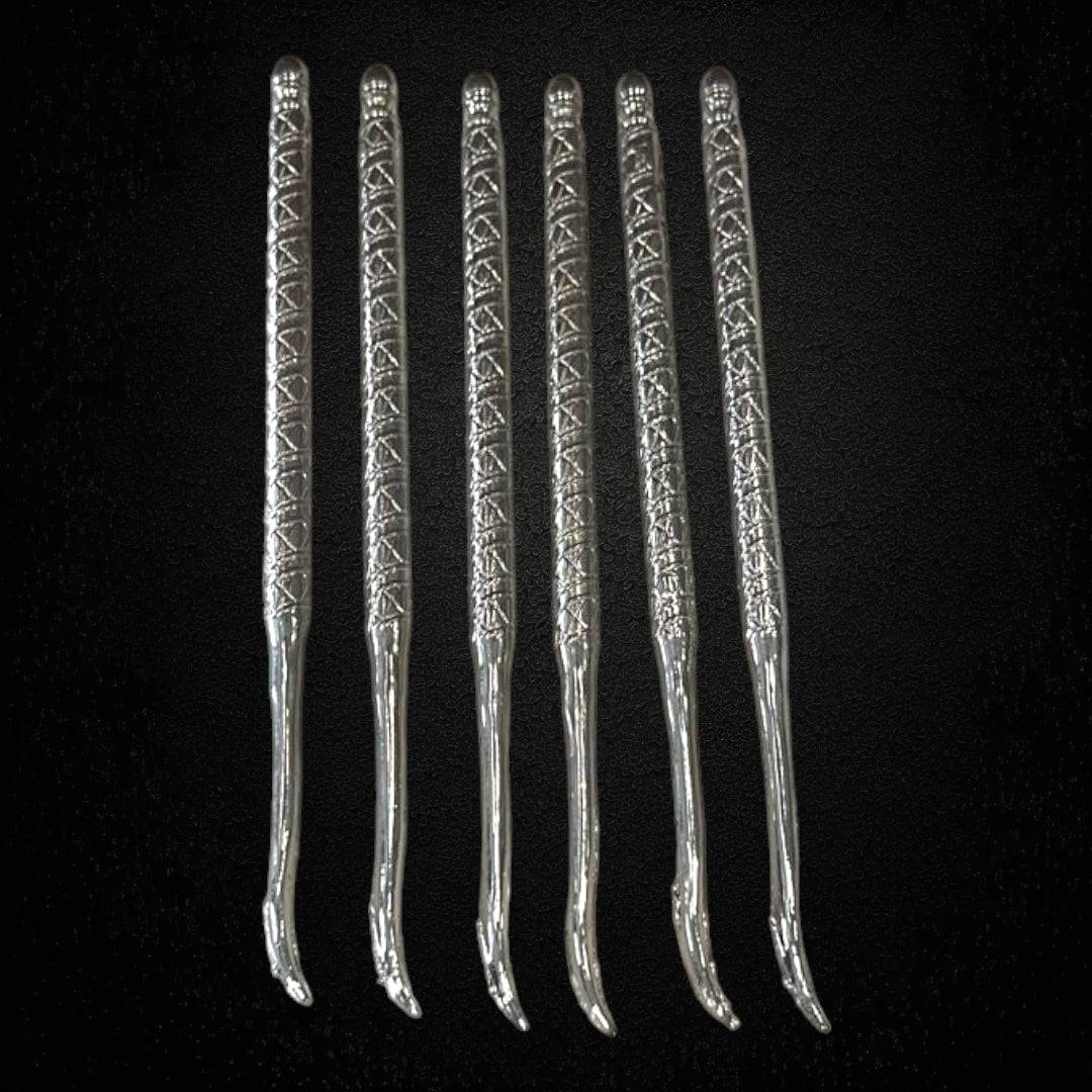Palillos antiguos en metal plateado para caracoles - Cositas Antiguas – La Guadaña, Anticuarios Online en Jerez , vender antigüedades, muebles antiguos