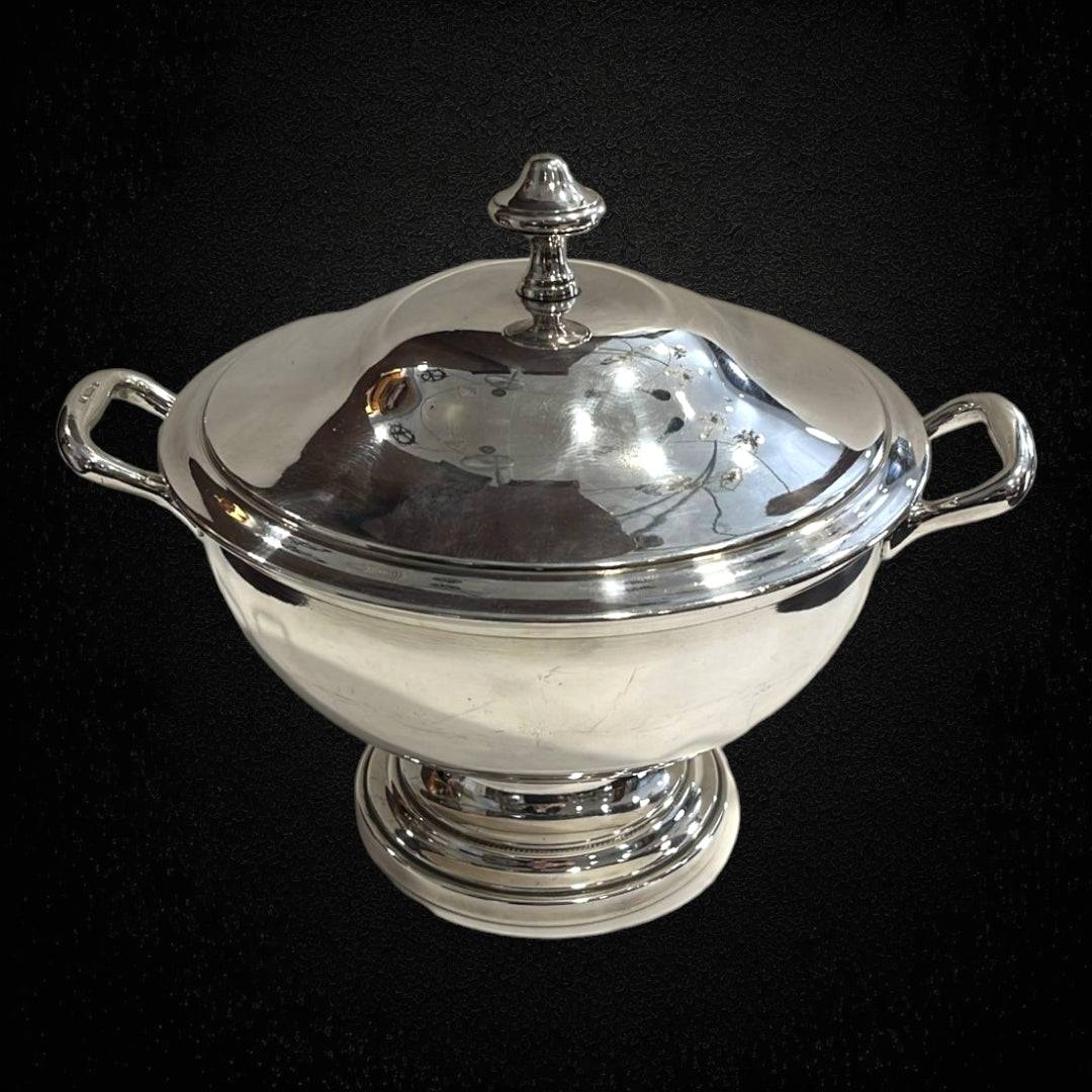 Sopera clásica de metal plateado, elegante - Cositas Antiguas – La Guadaña, Anticuarios Online en Jerez , vender antigüedades, muebles antiguos