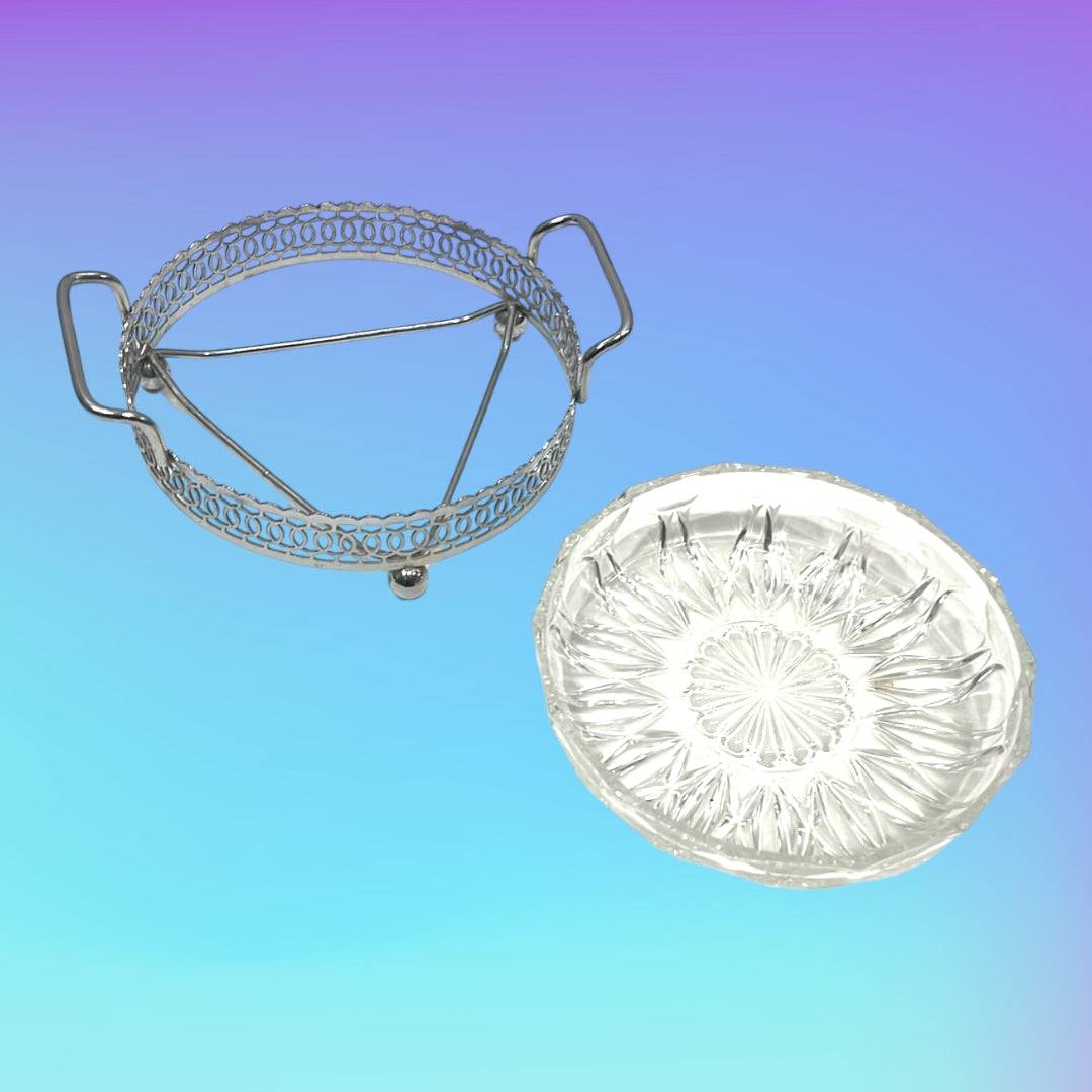 Entremesera de metal plateado y cristal con asas laterales - Cositas Antiguas – La Guadaña, Anticuarios Online en Jerez , vender antigüedades, muebles antiguos