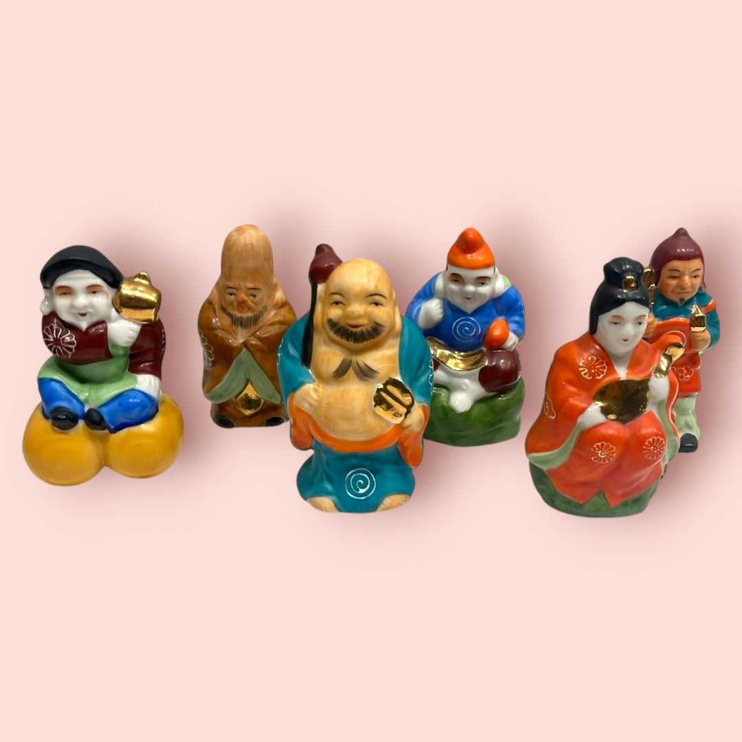 Seis dioses chinos de porcelana fina para la suerte - Cositas Antiguas – La Guadaña, Anticuarios Online en Jerez , vender antigüedades, muebles antiguos