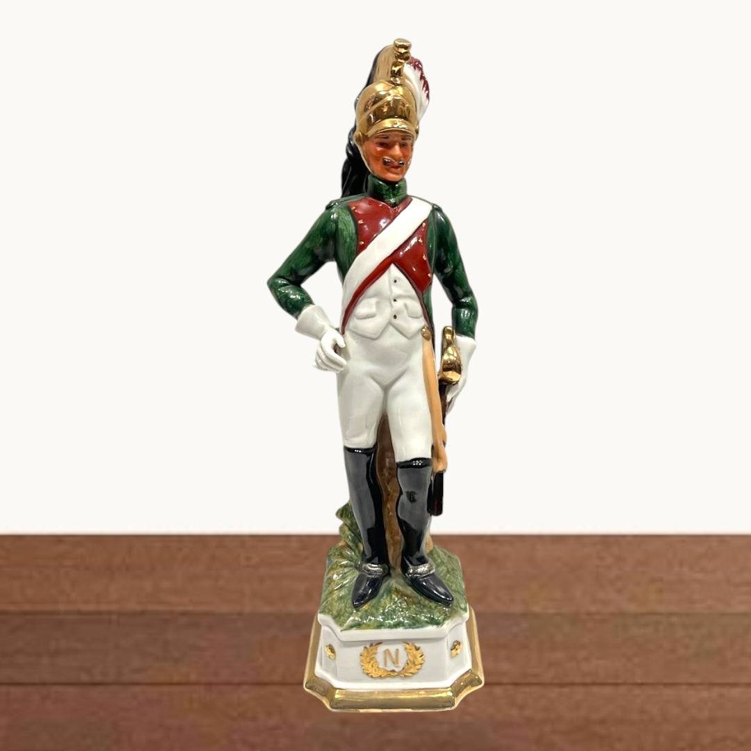 Dragón militar francés de porcelana, multicolor y dorado - Cositas Antiguas – La Guadaña, Anticuarios Online en Jerez , vender antigüedades, muebles antiguos