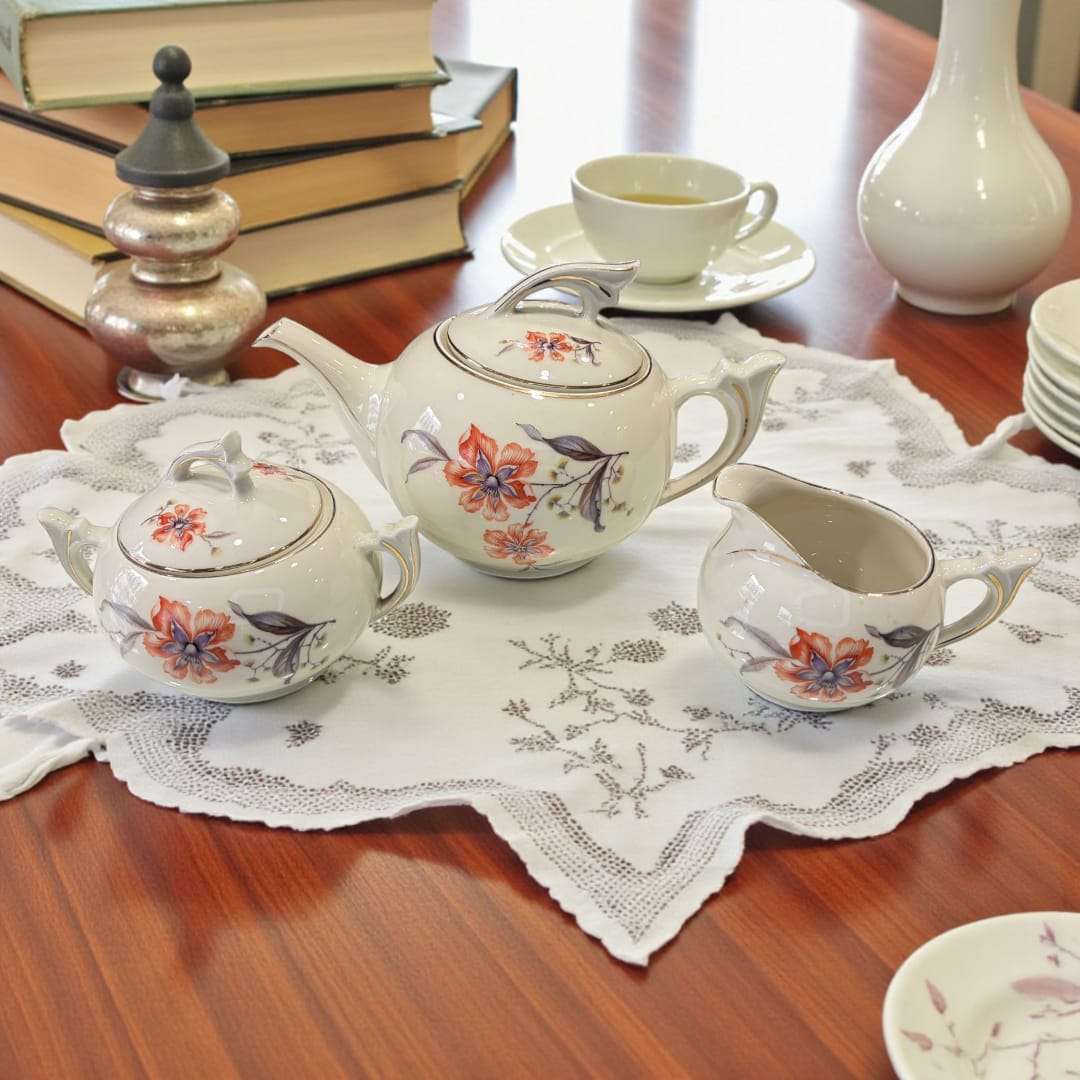 Juego de Te Baviera – Elegancia alemana y porcelana - Cositas Antiguas – La Guadaña, Anticuarios Online en Jerez , vender antigüedades, muebles antiguos