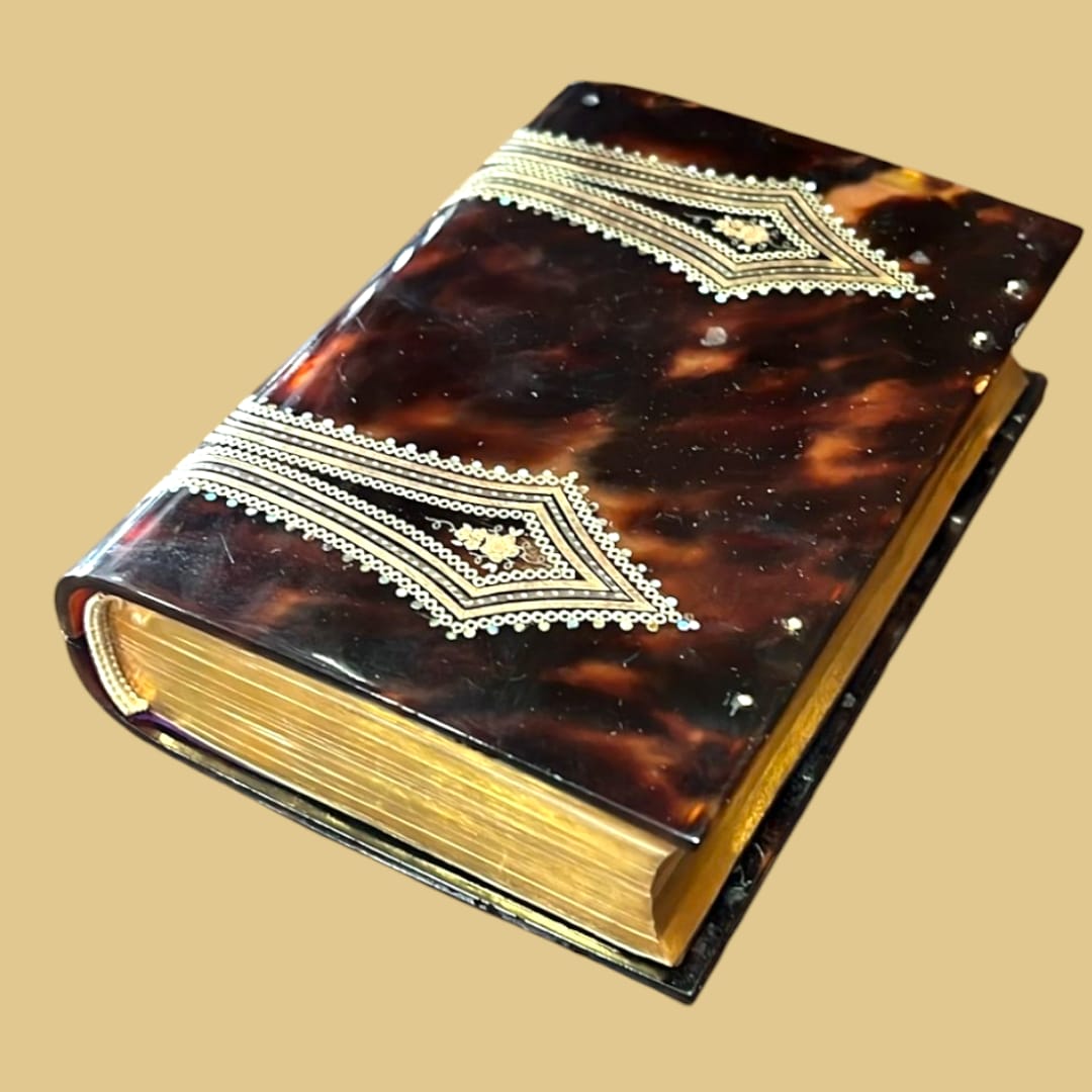 Libro Misal Antiguo con Estuche - Edición Limitada - Cositas Antiguas – La Guadaña, Anticuarios Online en Jerez , vender antigüedades, muebles antiguos