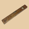 Nivel de burbuja antiguo de madera para carpintería clásica - Cositas Antiguas – La Guadaña, Anticuarios Online en Jerez , vender antigüedades, muebles antiguos