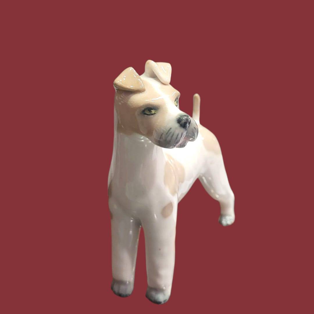 Perro de porcelana Lladró, figura decorativa única - Cositas Antiguas – La Guadaña, Anticuarios Online en Jerez , vender antigüedades, muebles antiguos