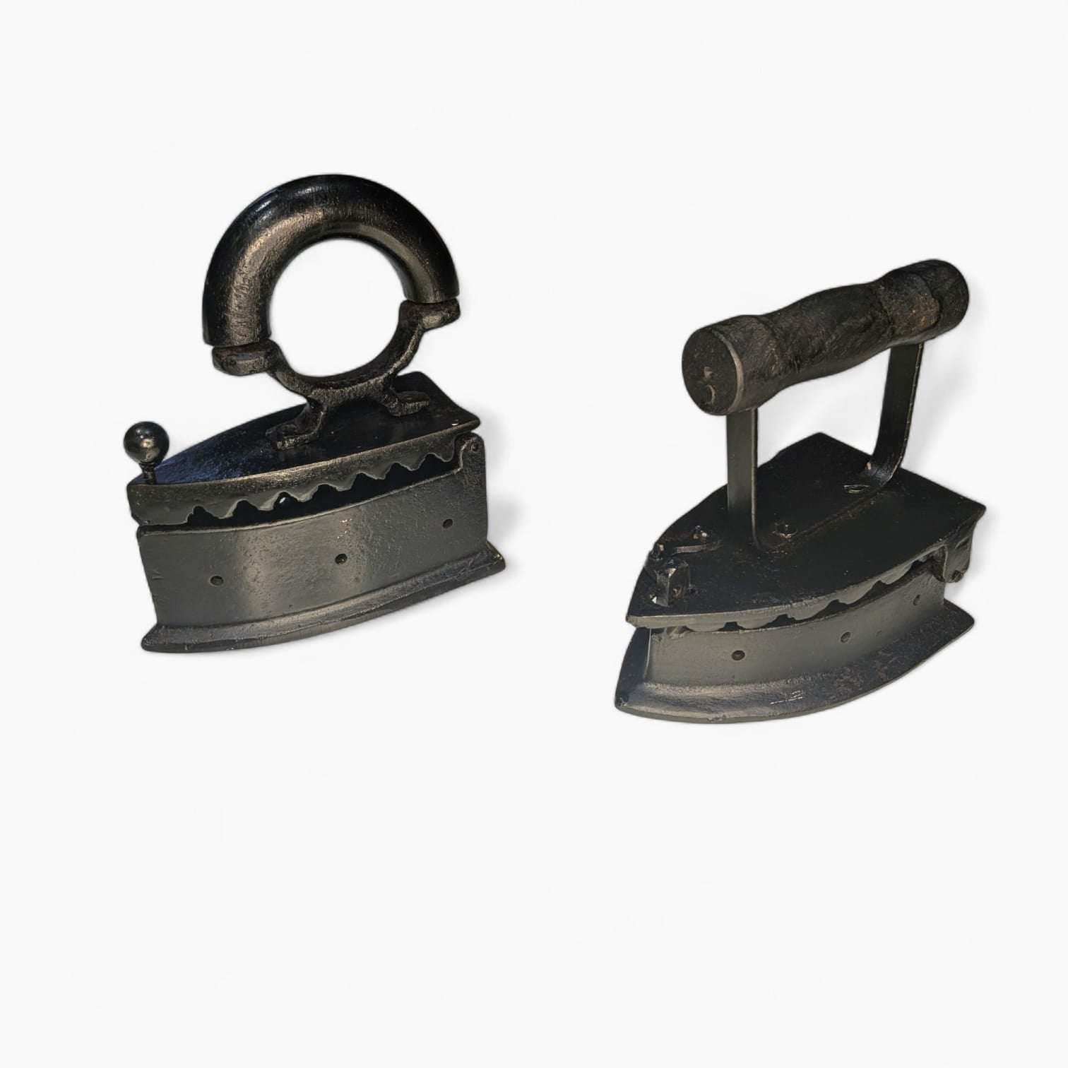 Planchas decorativas antiguas en fundición únicas - Cositas Antiguas – La Guadaña, Anticuarios Online en Jerez , vender antigüedades, muebles antiguos