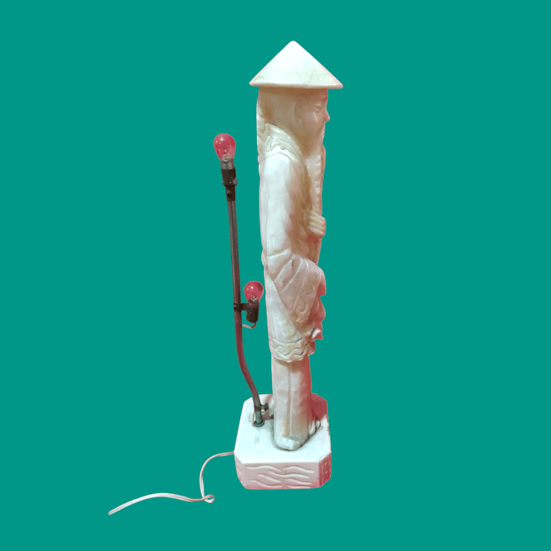 Lámpara de alabastro monje chino con luz indirecta trasera - Cositas Antiguas – La Guadaña, Anticuarios Online en Jerez , vender antigüedades, muebles antiguos