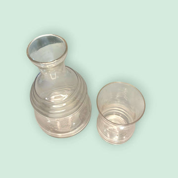 Botella con vaso de cristal antigua para agua grabada - Cositas Antiguas – La Guadaña, Anticuarios Online en Jerez , vender antigüedades, muebles antiguos