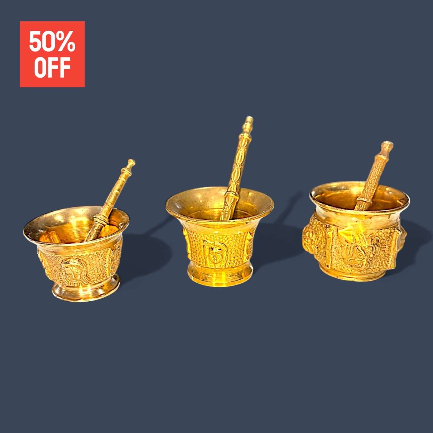 Morteros pequeños de bronce antiguos: set decorativo único - Cositas Antiguas – La Guadaña, Anticuarios Online en Jerez , vender antigüedades, muebles antiguos
