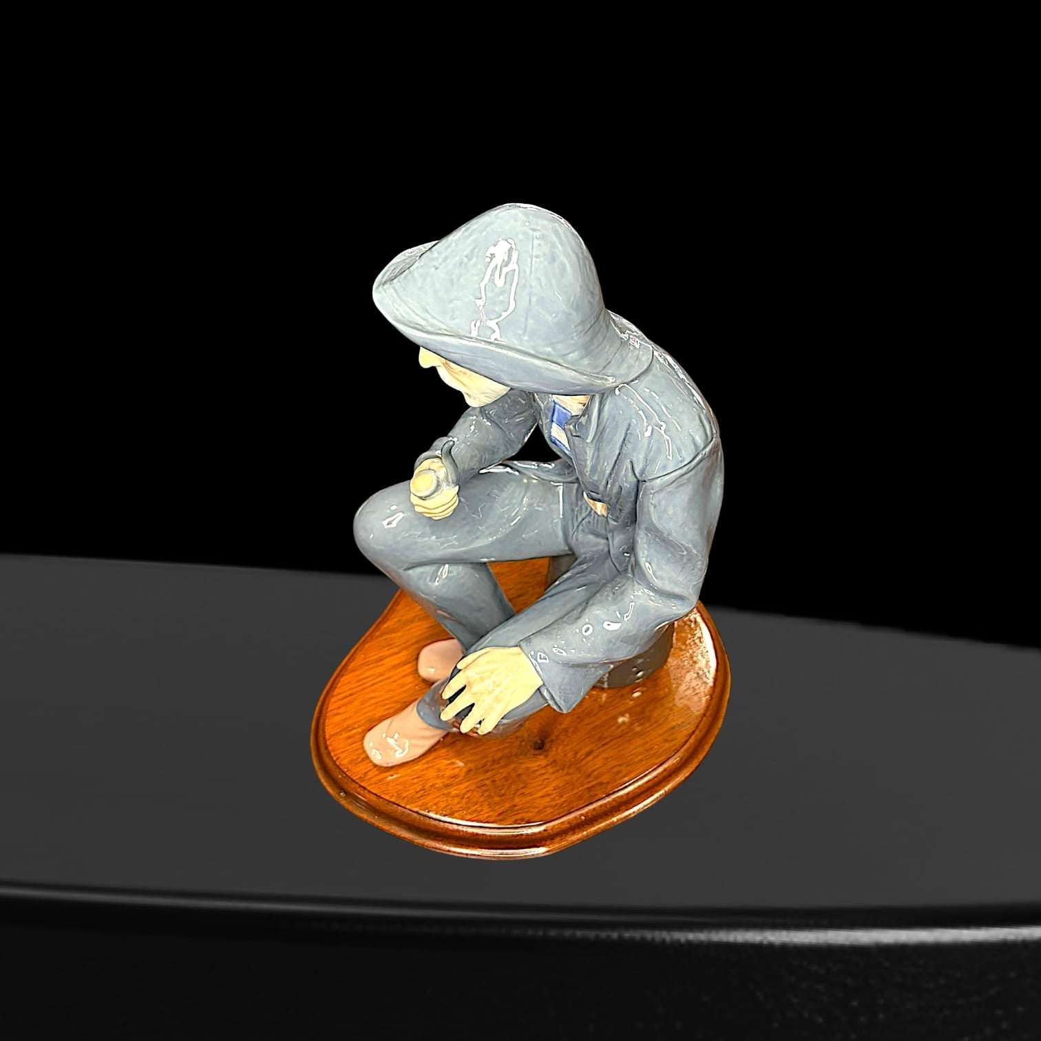 Marinero fumando pipa Lladró original | Figura artesanal - Cositas Antiguas – La Guadaña, Anticuarios Online en Jerez , vender antigüedades, muebles antiguos