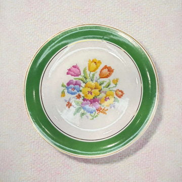 Plato de porcelana Jäger floral alemán antiguo único - Cositas Antiguas – La Guadaña, Anticuarios Online en Jerez , vender antigüedades, muebles antiguos