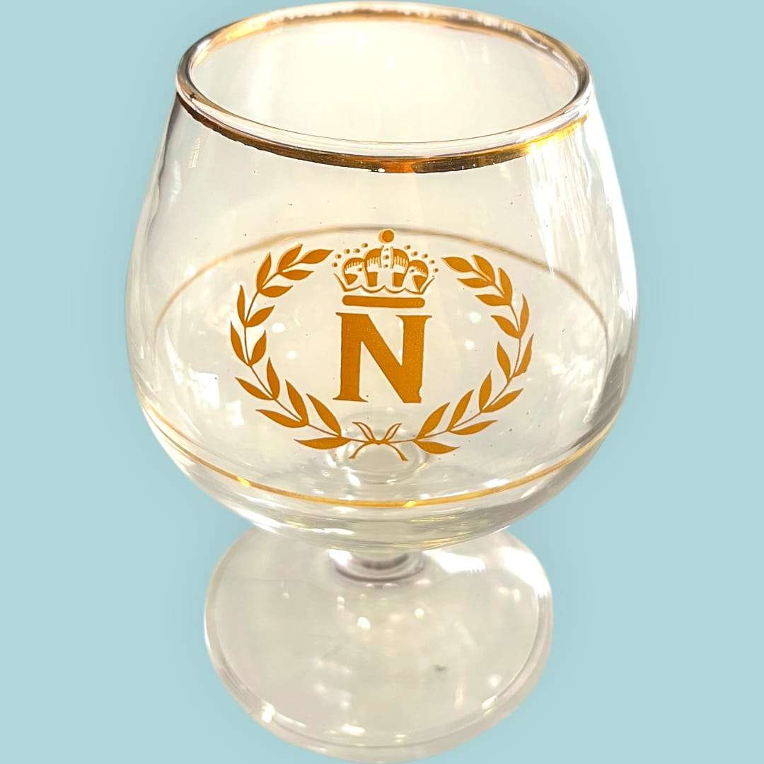 Lote de copas Napoleón de cristal con decoración dorada - Cositas Antiguas – La Guadaña, Anticuarios Online en Jerez , vender antigüedades, muebles antiguos
