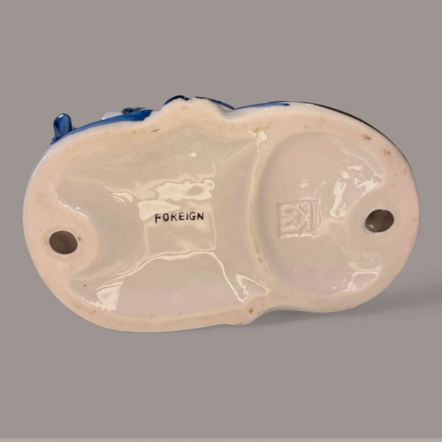 Figura de porcelana continental vintage azul y blanco - Cositas Antiguas – La Guadaña, Anticuarios Online en Jerez , vender antigüedades, muebles antiguos