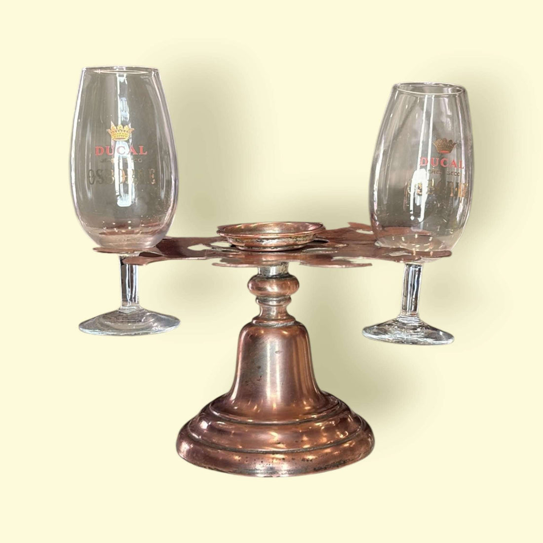 Soporte para copas de cobre antiguo único y decorativo - Cositas Antiguas – La Guadaña, Anticuarios Online en Jerez , vender antigüedades, muebles antiguos