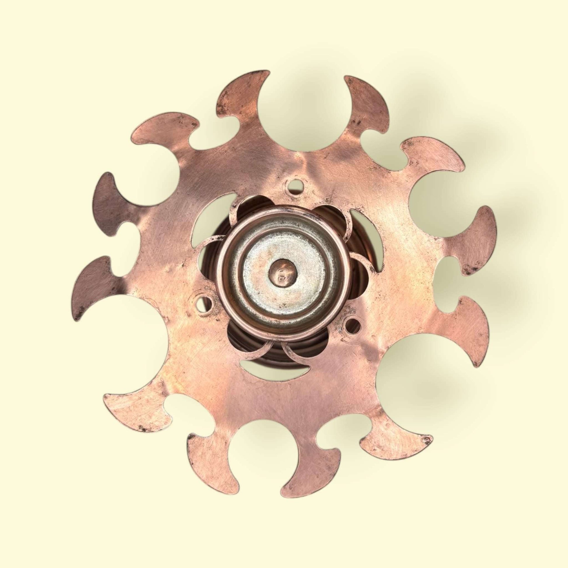 Soporte para copas de cobre antiguo único y decorativo - Cositas Antiguas – La Guadaña, Anticuarios Online en Jerez , vender antigüedades, muebles antiguos