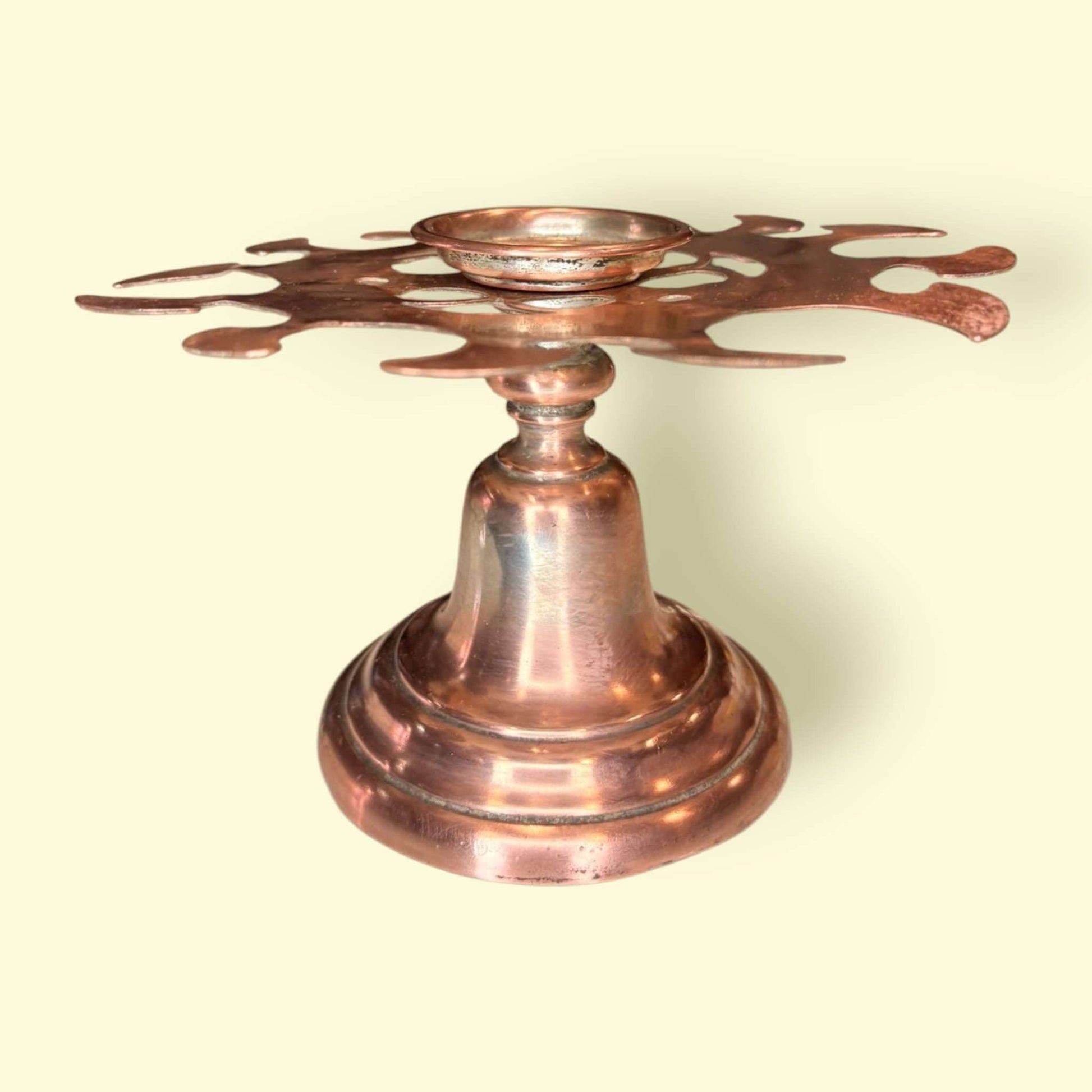 Soporte para copas de cobre antiguo único y decorativo - Cositas Antiguas – La Guadaña, Anticuarios Online en Jerez , vender antigüedades, muebles antiguos