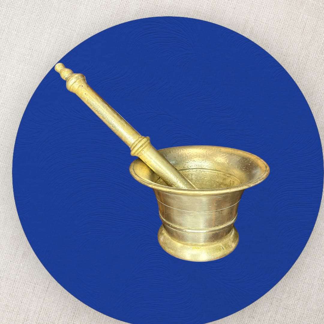 Mortero de Bronce Clásico con Maja 22 cm Antiguo - Cositas Antiguas – La Guadaña, Anticuarios Online en Jerez , vender antigüedades, muebles antiguos