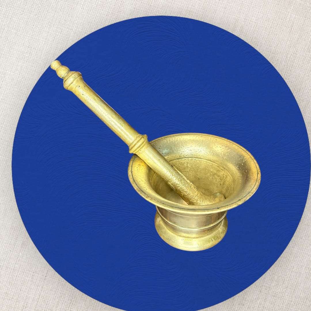 Mortero de Bronce Clásico con Maja 22 cm Antiguo - Cositas Antiguas – La Guadaña, Anticuarios Online en Jerez , vender antigüedades, muebles antiguos