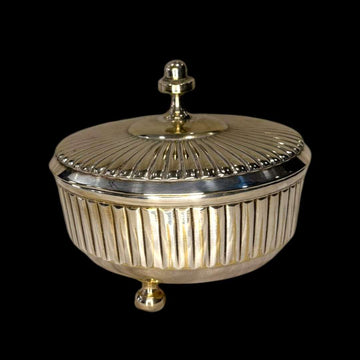 Joyero de metal plateado con tapa acanalada clásica - Cositas Antiguas – La Guadaña, Anticuarios Online en Jerez , vender antigüedades, muebles antiguos