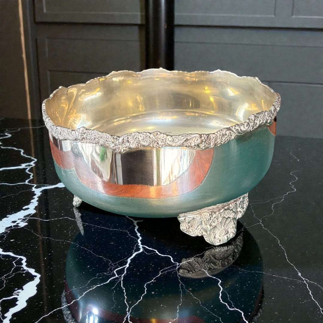 Centro de mesa de metal plateado con patas 31,5 cm - Cositas Antiguas – La Guadaña, Anticuarios Online en Jerez , vender antigüedades, muebles antiguos