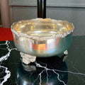 Centro de mesa de metal plateado con patas 31,5 cm - Cositas Antiguas – La Guadaña, Anticuarios Online en Jerez , vender antigüedades, muebles antiguos