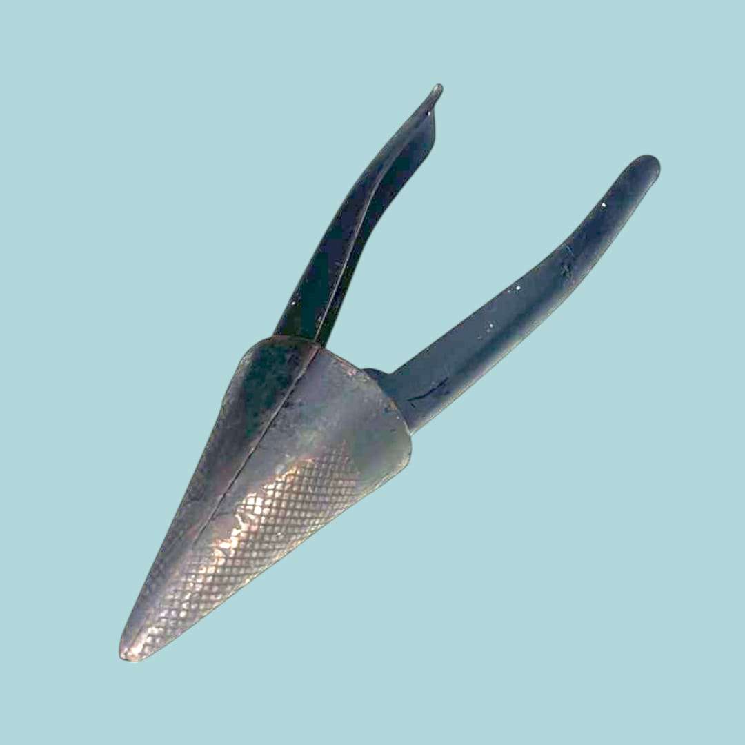Abocardador manual para ensanchar tubos | 23 cm - Cositas Antiguas – La Guadaña, Anticuarios Online en Jerez , vender antigüedades, muebles antiguos