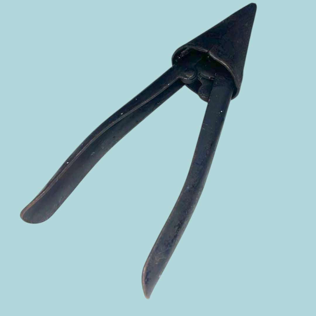 Abocardador manual para ensanchar tubos | 23 cm - Cositas Antiguas – La Guadaña, Anticuarios Online en Jerez , vender antigüedades, muebles antiguos