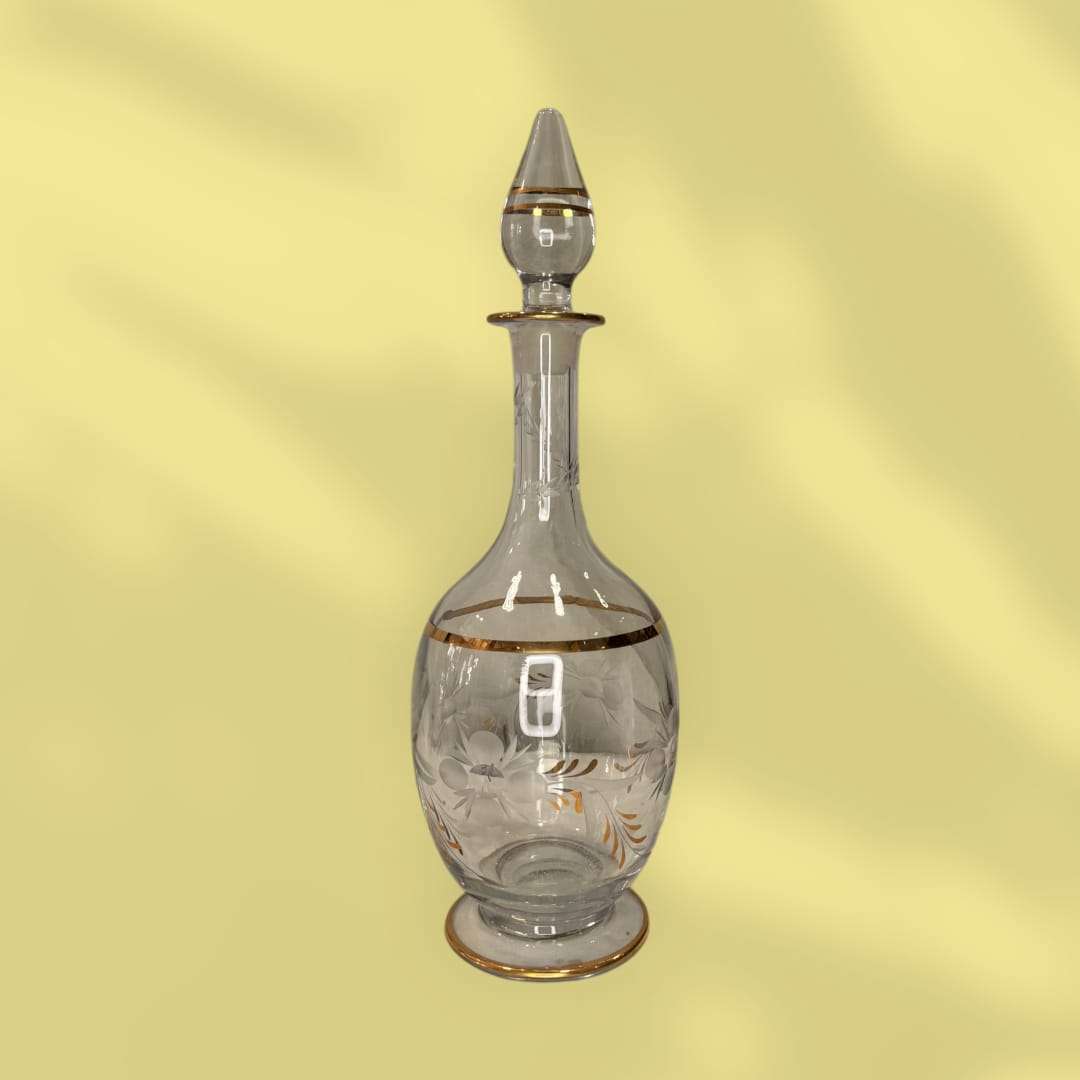 Licorera de cristal con hilo dorado tallado elegante - Cositas Antiguas – La Guadaña, Anticuarios Online en Jerez , vender antigüedades, muebles antiguos