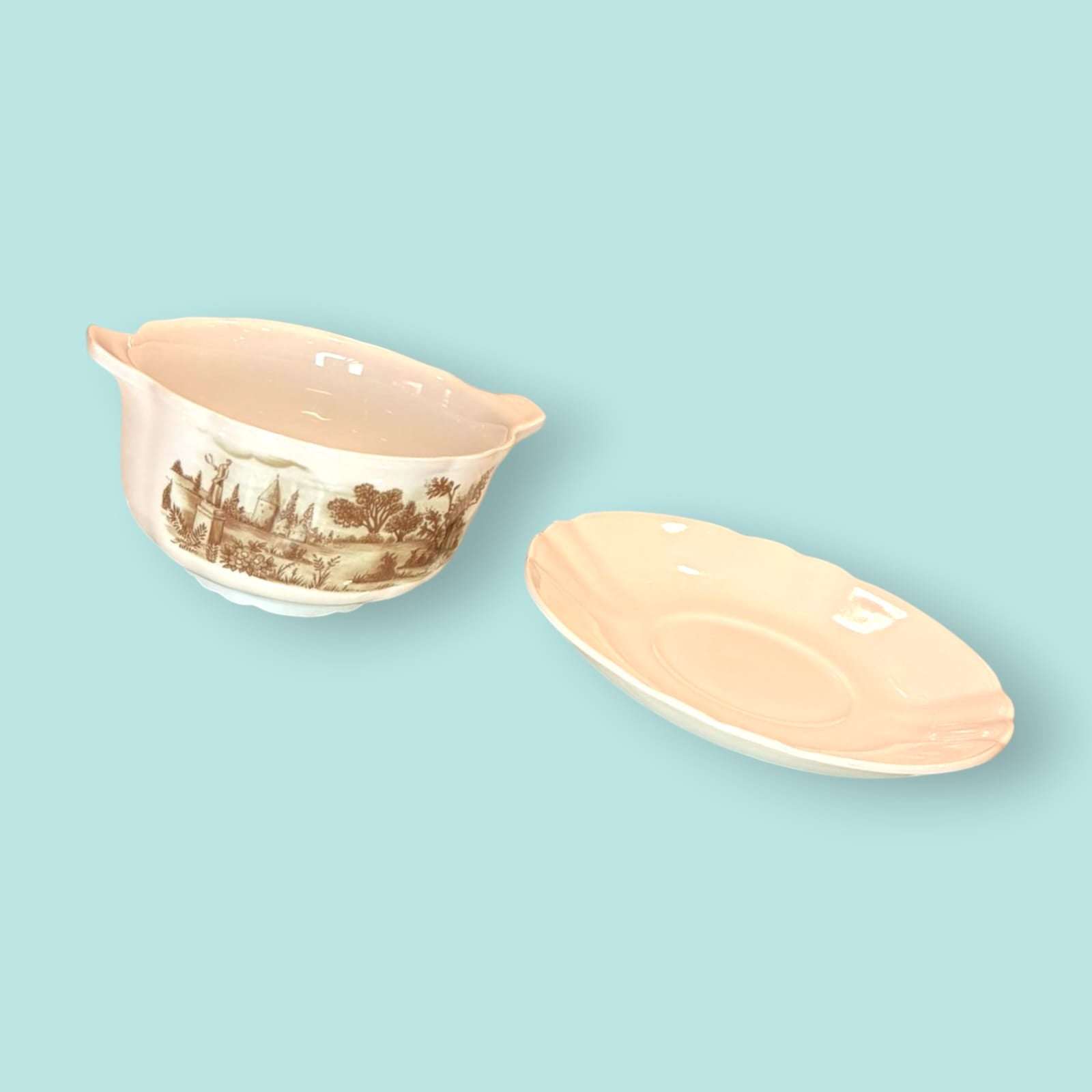 Lote de tazas de consomé Pontesa con platos decorados - Cositas Antiguas – La Guadaña, Anticuarios Online en Jerez , vender antigüedades, muebles antiguos